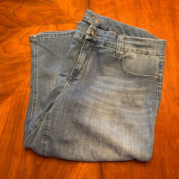 Seven7 Melissa MaCarthy Denim Capris - Picture 3 of 10